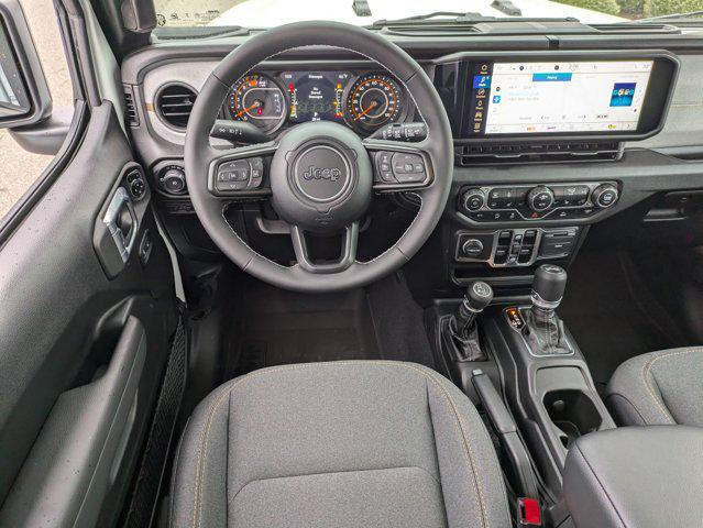 Photo of 2025 Bright White Clearcoat Jeep Wrangler