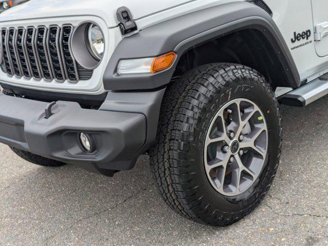 Photo of 2025 Bright White Clearcoat Jeep Wrangler