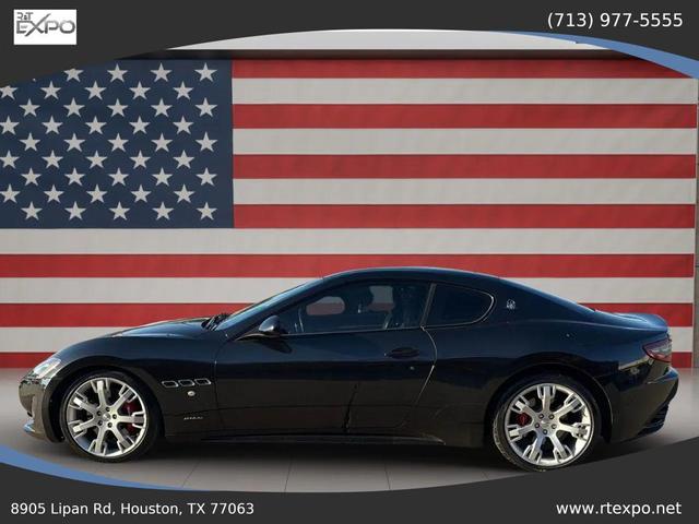 Photo of 2014 Black Maserati GranTurismo