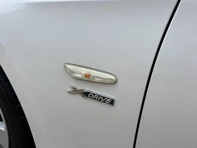Photo of 2012 White BMW 335