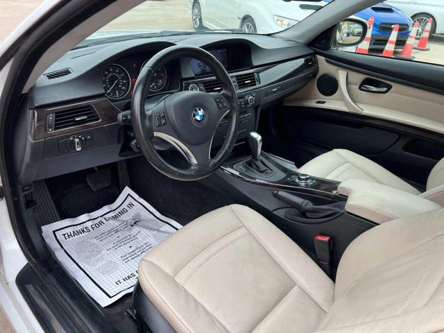 Photo of 2012 White BMW 335