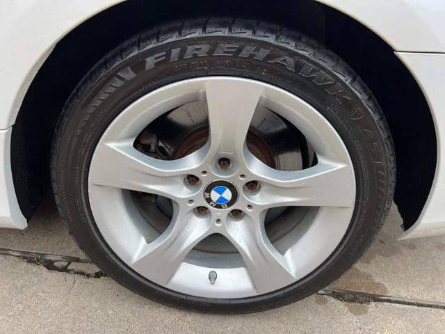 Photo of 2012 White BMW 335
