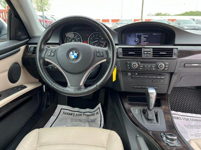 Photo of 2012 White BMW 335