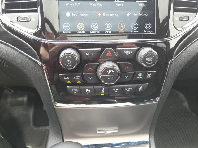 Photo of 2021 Velvet Red Pearlcoat Jeep Grand Cherokee