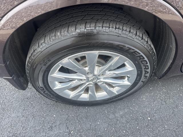 Photo of 2017 Midnight Amethyst Metallic Buick Envision