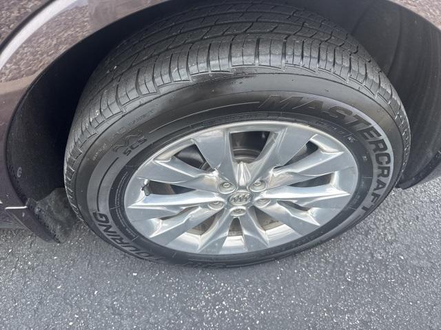 Photo of 2017 Midnight Amethyst Metallic Buick Envision