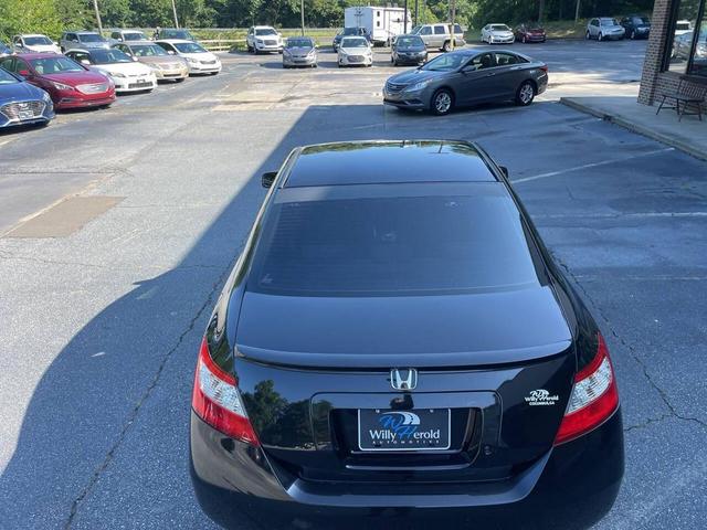 Photo of 2010 Black Honda Civic