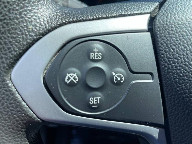 Photo of 2018 White Chevrolet Colorado