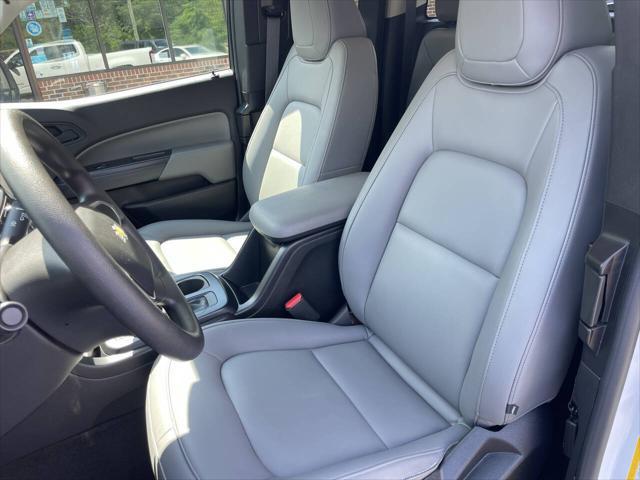Photo of 2018 White Chevrolet Colorado