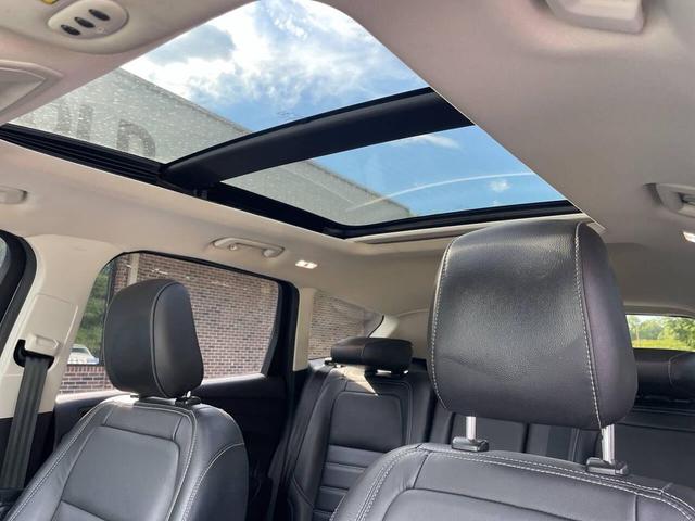 Photo of 2019 Gray Ford Escape