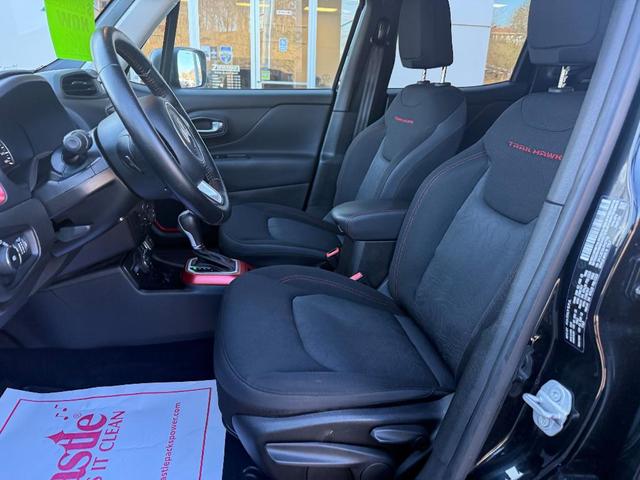 Photo of 2018 Black Jeep Renegade
