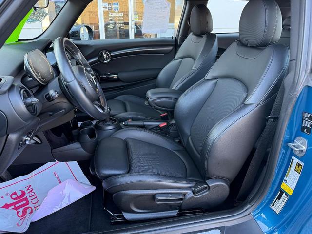Photo of 2022 Island Blue MINI Hardtop