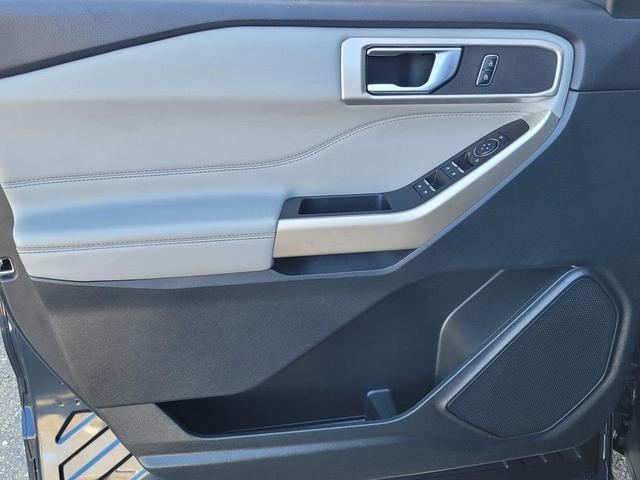 Photo of 2023 Stone Blue Metallic Ford Explorer