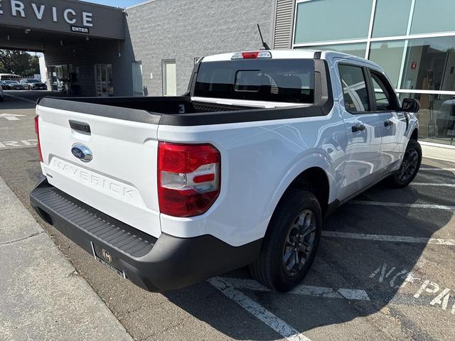 Photo of 2023 Oxford White Ford Maverick