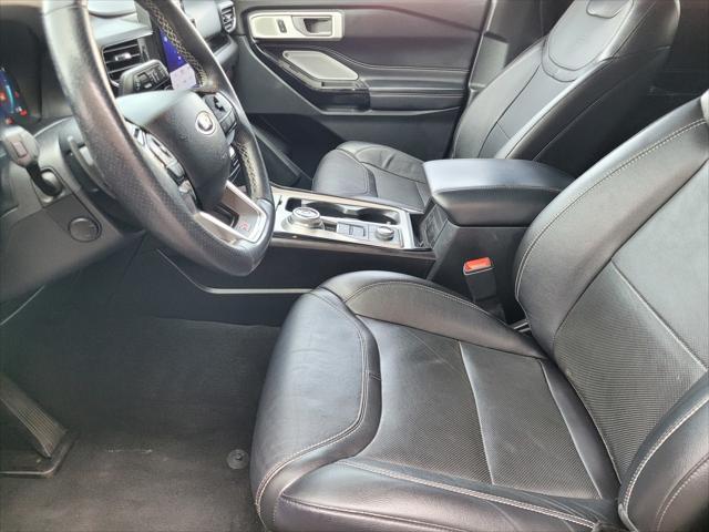 Photo of 2022 Stone Blue Metallic Ford Explorer