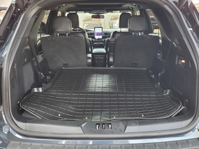 Photo of 2022 Stone Blue Metallic Ford Explorer