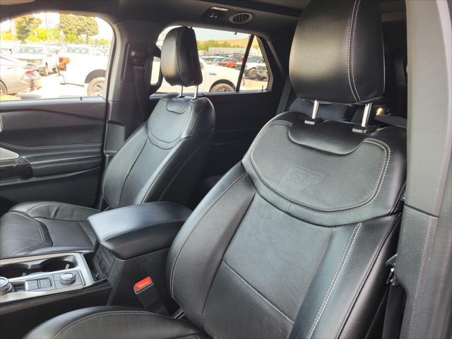 Photo of 2022 Stone Blue Metallic Ford Explorer