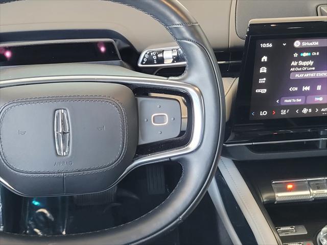 Photo of 2024 Lustrous Gray Metallic Clearcoat Lincoln Nautilus