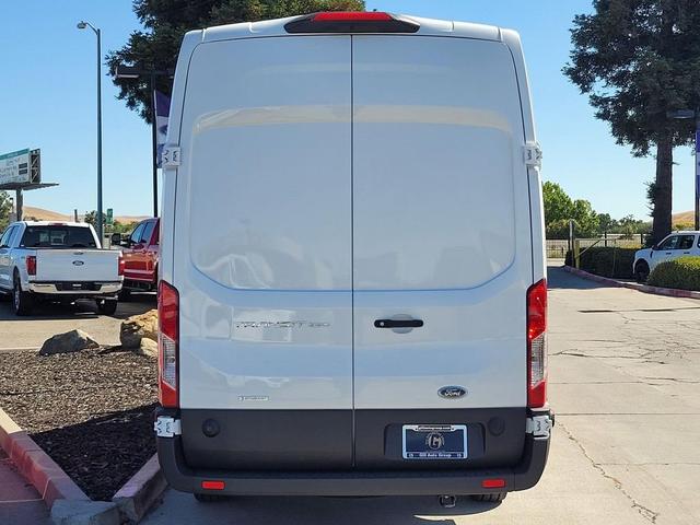 Photo of 2025 Oxford White Ford Transit-250