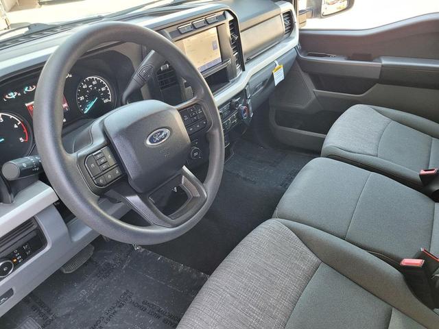 Photo of 2024 Oxford White Ford F-350