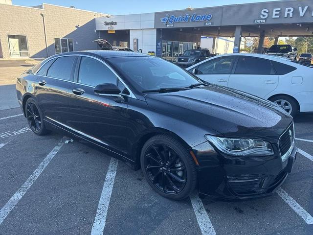 Photo of 2020 Infinite Black Metallic Lincoln MKZ Hybrid