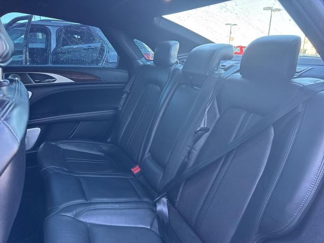 Photo of 2020 Infinite Black Metallic Lincoln MKZ Hybrid