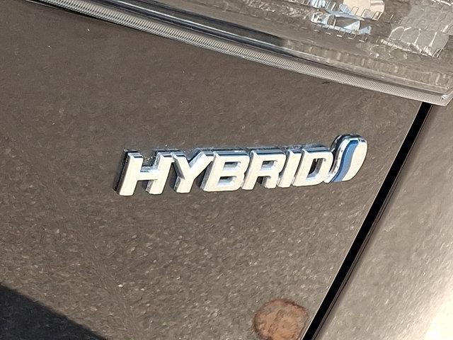 Photo of 2021 Opulent Amber Toyota Highlander Hybrid