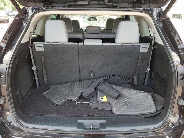 Photo of 2021 Opulent Amber Toyota Highlander Hybrid