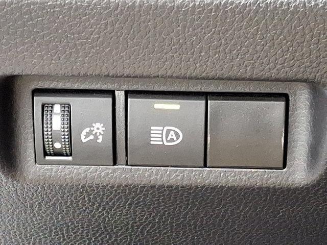 Photo of 2024 Silver Sky Metall Toyota RAV4