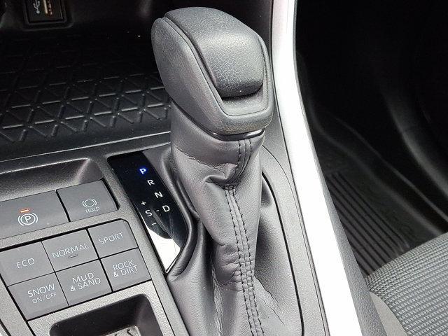 Photo of 2024 Silver Sky Metall Toyota RAV4