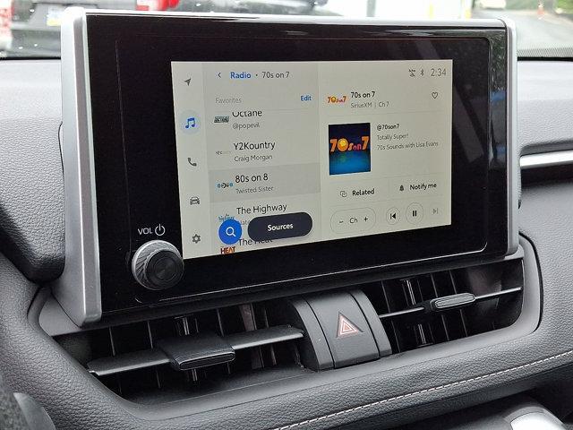 Photo of 2024 Silver Sky Metall Toyota RAV4