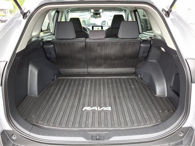 Photo of 2024 Silver Sky Metall Toyota RAV4