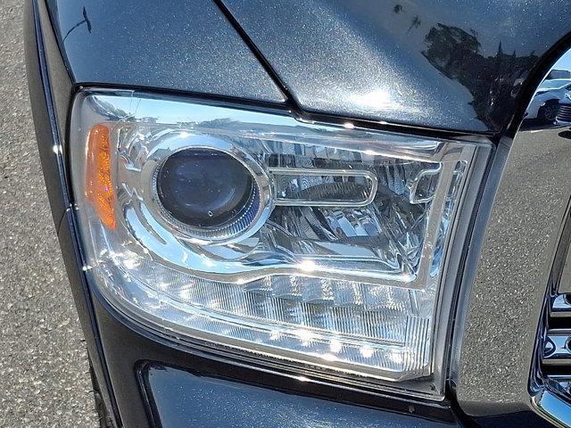 Photo of 2017 Brilliant Black Crystal Pearlcoat RAM 1500