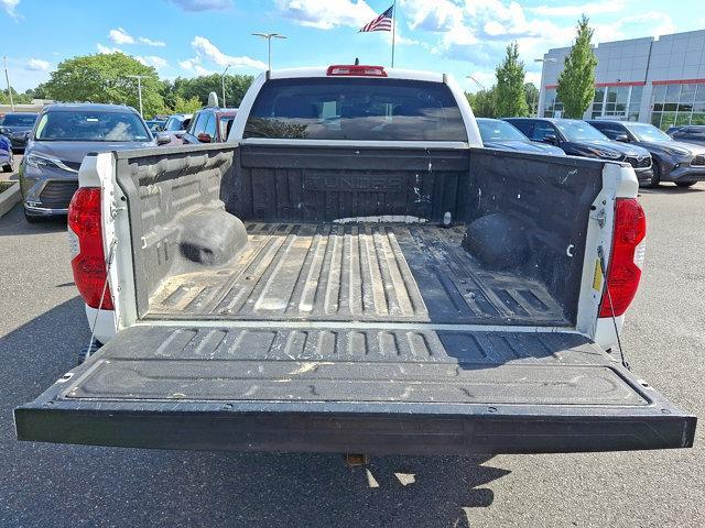 Photo of 2021 Super White Toyota Tundra