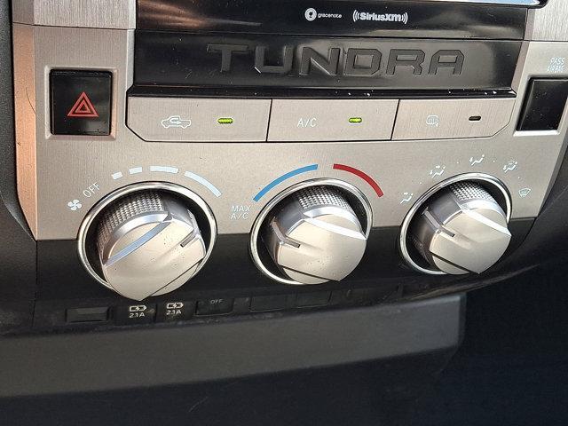 Photo of 2021 Super White Toyota Tundra