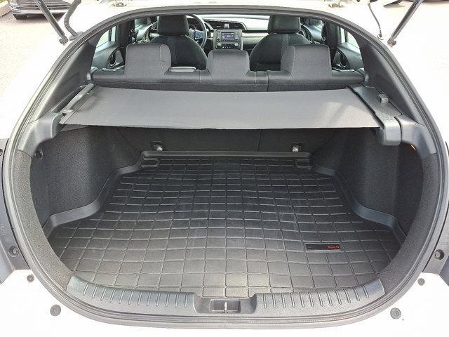 Photo of 2017 White Honda Civic
