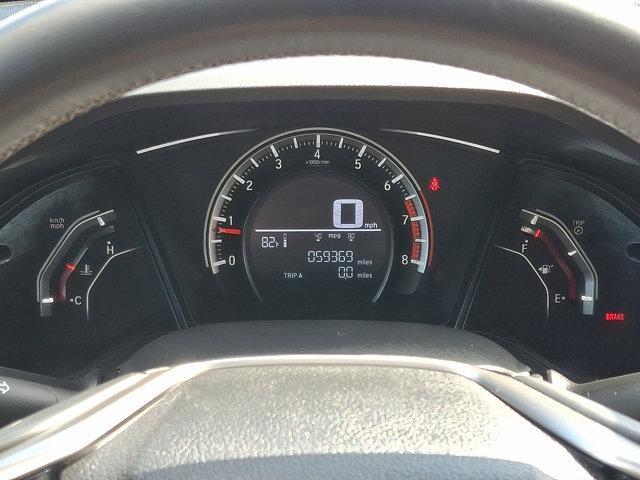 Photo of 2017 White Honda Civic