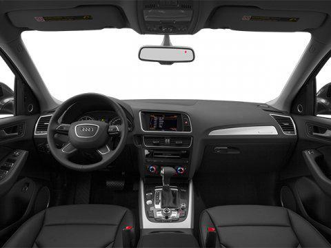 Photo of 2014 White Audi Q5