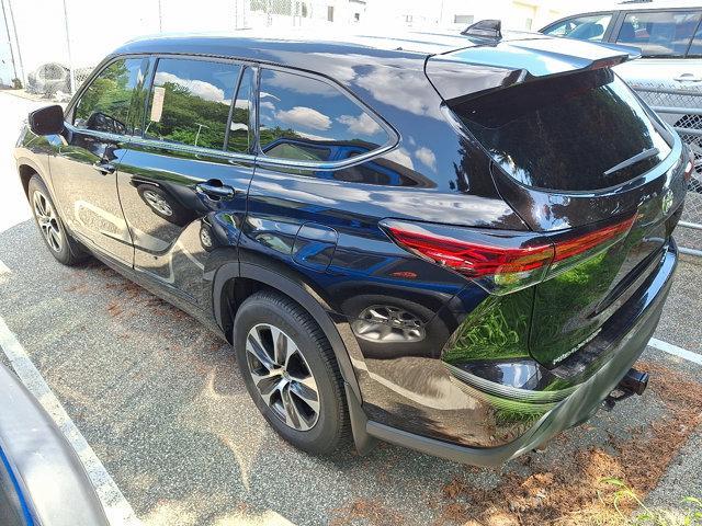 Photo of 2021 Opulent Amber Toyota Highlander