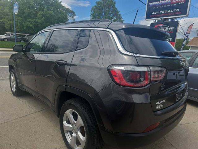 Photo of 2018 Granite Crystal Metallic Clearcoat Jeep Compass