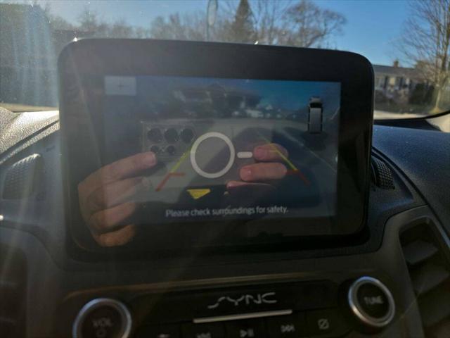 Photo of 2022 Frozen White Ford Transit Connect