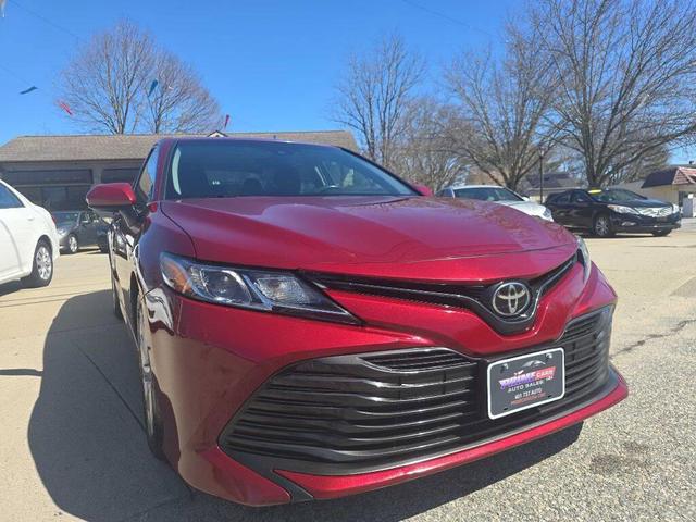 Photo of 2018 RED Toyota Camry