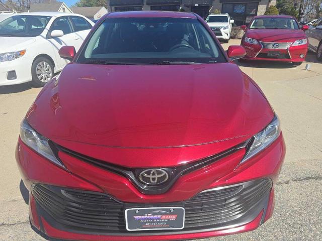 Photo of 2018 RED Toyota Camry