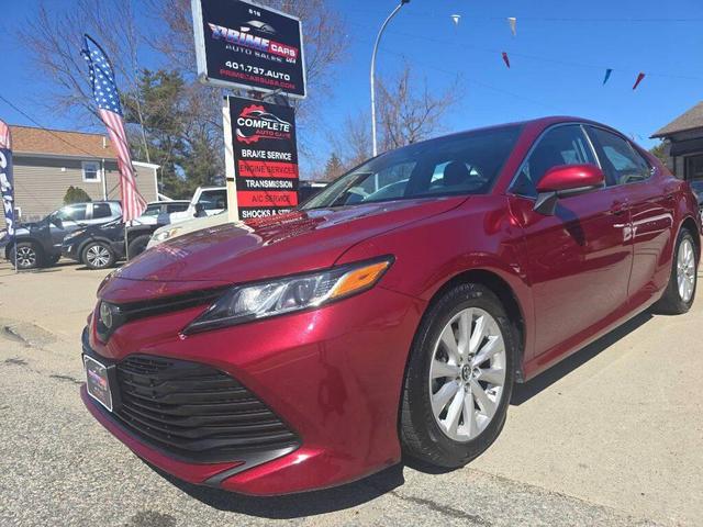 Photo of 2018 RED Toyota Camry