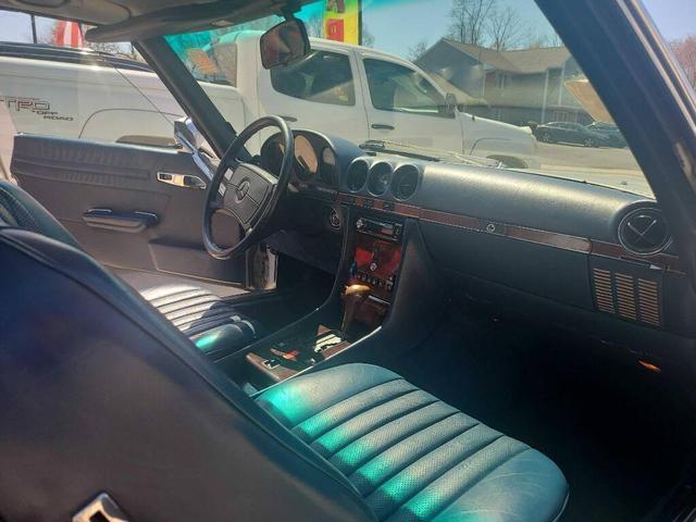 Photo of 1986 White Mercedes-Benz S-Class
