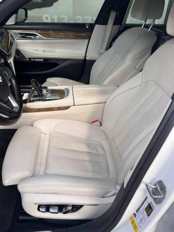 Photo of 2016 White BMW 740