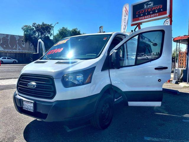 Photo of 2015 White Ford Transit-250