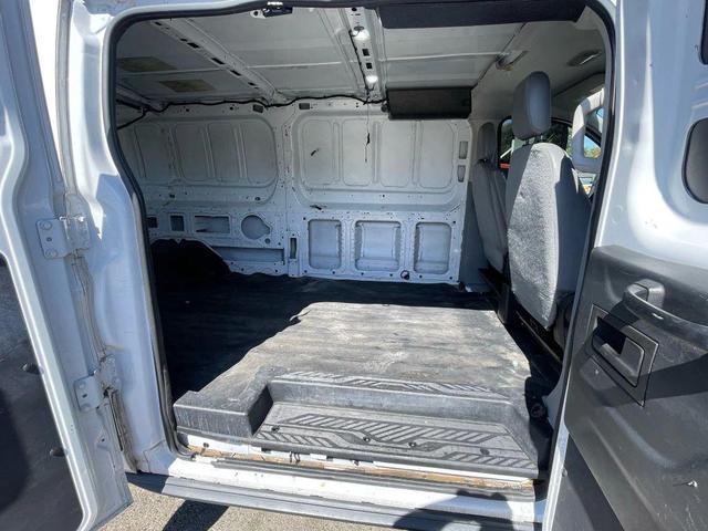 Photo of 2015 White Ford Transit-250
