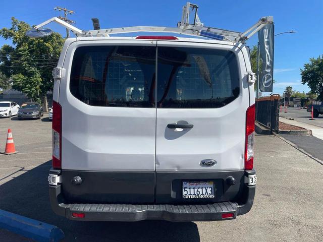 Photo of 2015 White Ford Transit-250