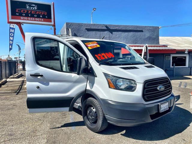 Photo of 2015 White Ford Transit-250